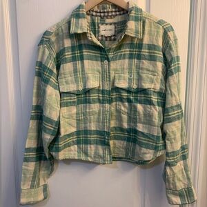 American Eagle Cropped Plaid Flannel Long Sleeve Button Up Shirt Size Small
